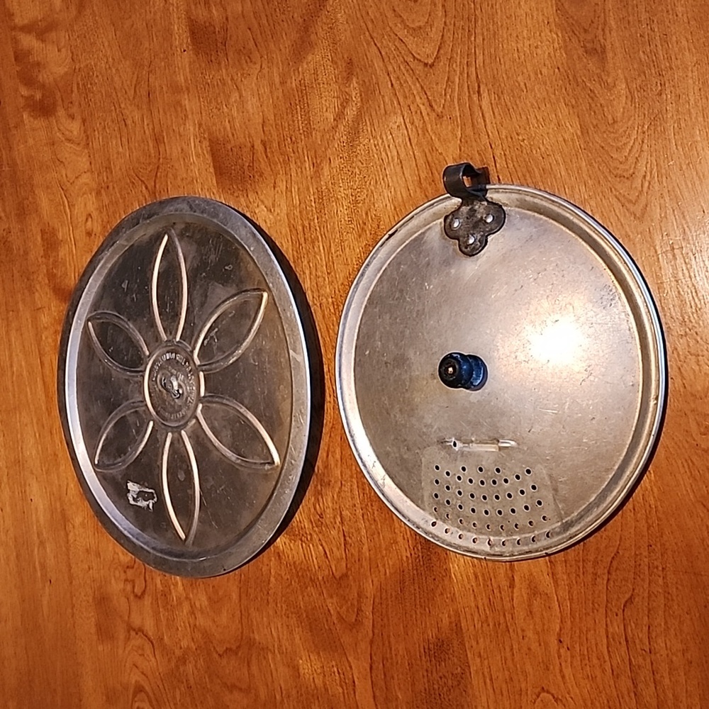 Vintage Lid and Pot Warmer